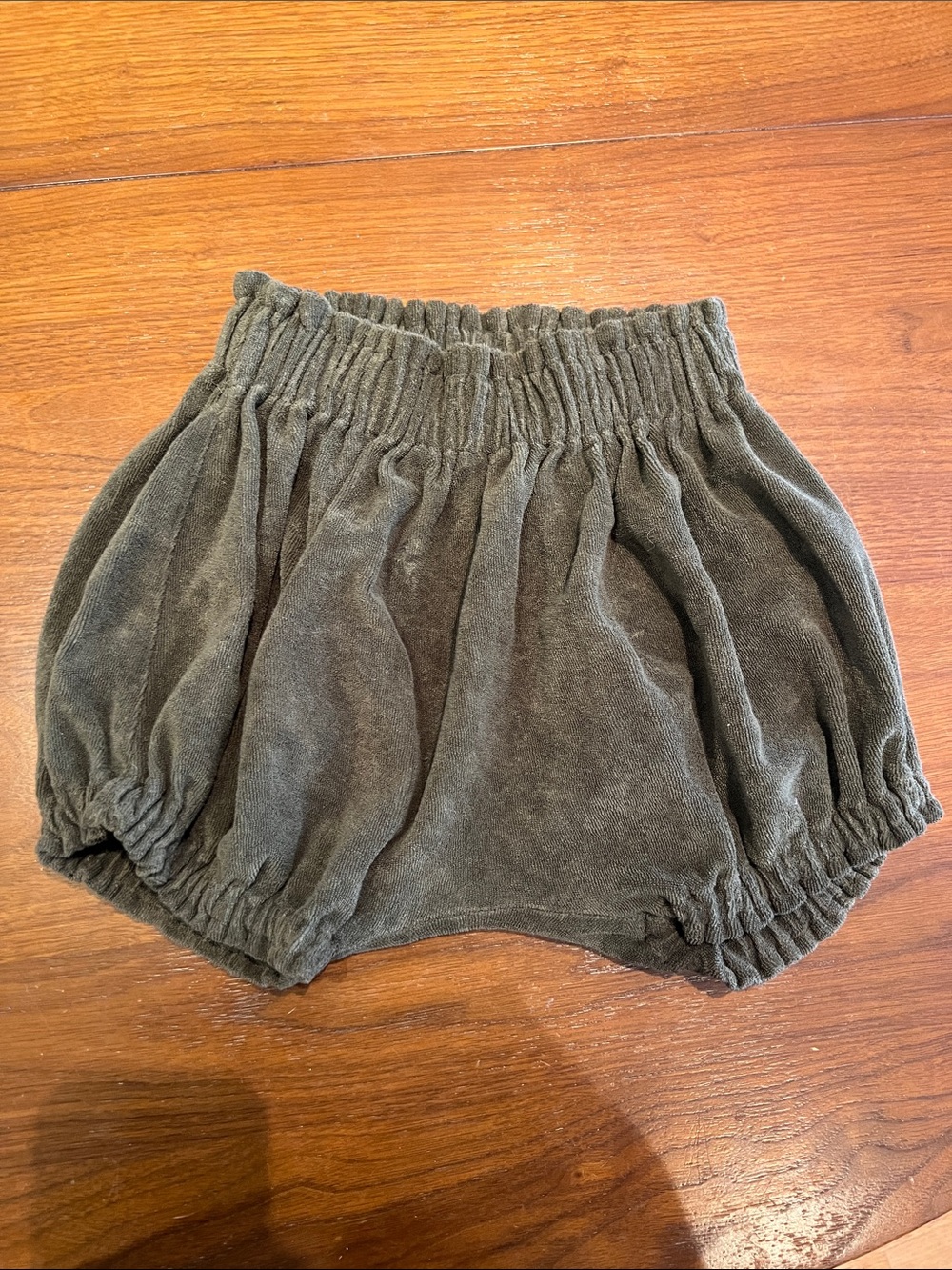 The Simple Folk - Olive Green Bubble Shorts